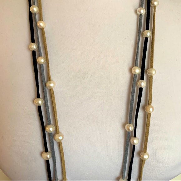 Leather Pearl Strand Statement Necklace - Picture 4 of 8